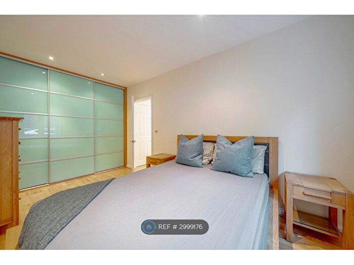 2 Bedroom Flat To Rent In Mellish Street, London, E14