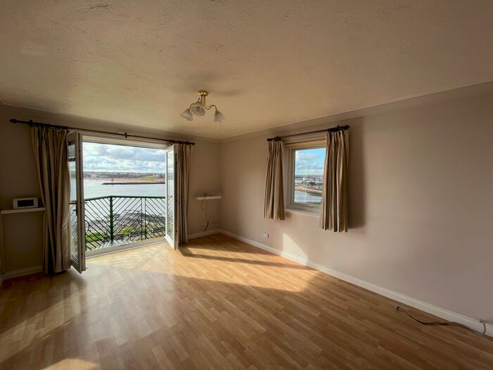 2 Bedroom Flat To Rent In Sovereign House Oxford Street, Tynemouth, North Shields, NE30