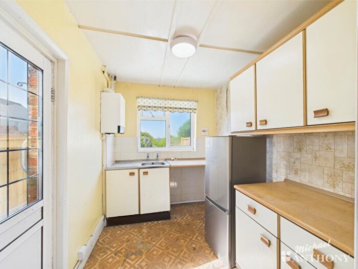 2 Bedroom Terraced House For Sale In High Street South, Stewkley, Leighton Buzzard, LU7