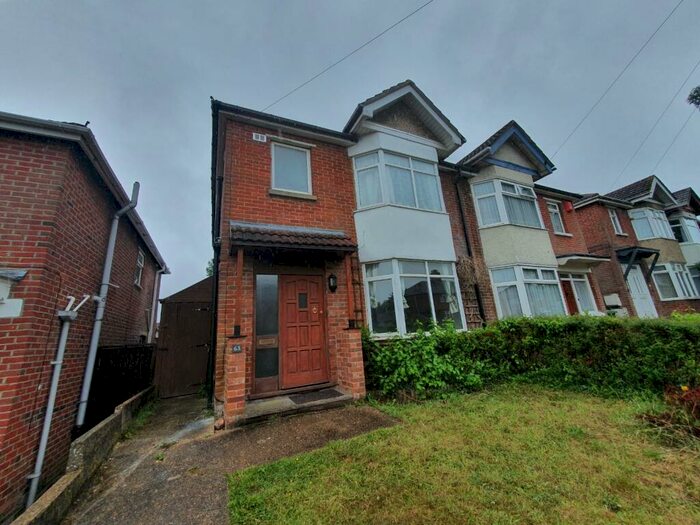 4 Bedroom House To Rent In Harrison Road, Portswood, SO17