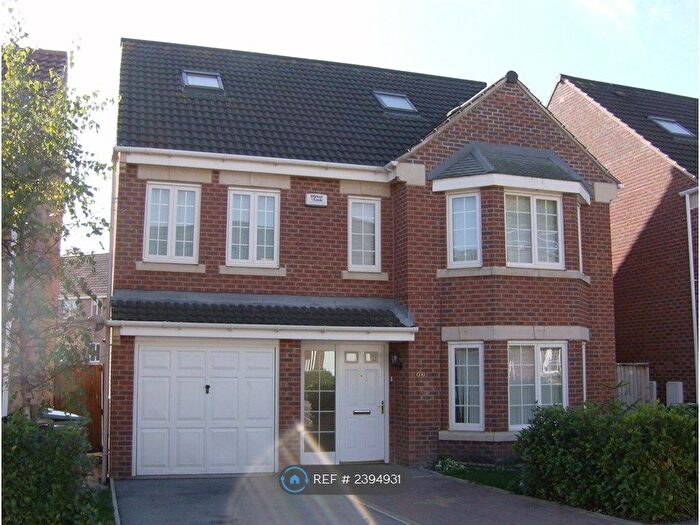5 Bedroom Detached House To Rent In Lilac Court, Leeds, LS14