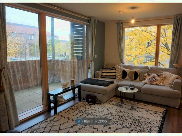 2 Bedroom Flat To Rent In Cornwell Road, Trumpington, Cambridge, CB2