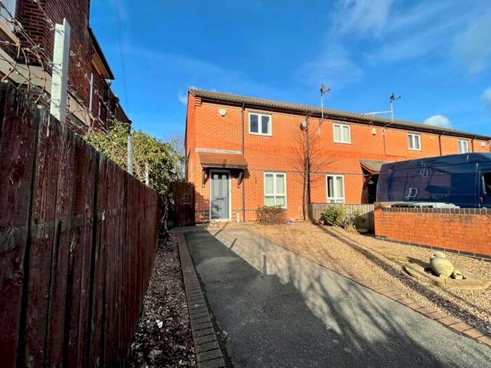 2 Bedroom End Of Terrace House To Rent In Cavendish Drive, Carlton, Nottingham NG4