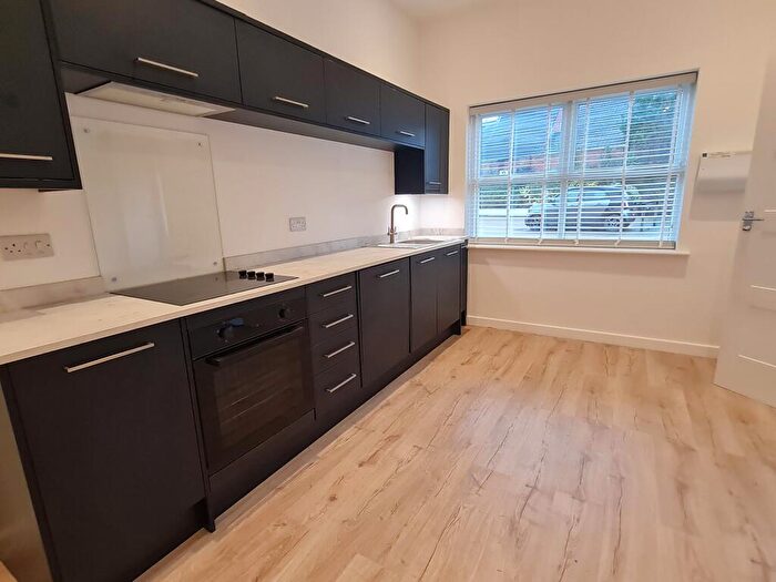 1 Bedroom Maisonette To Rent In High Street, Newport, PO30