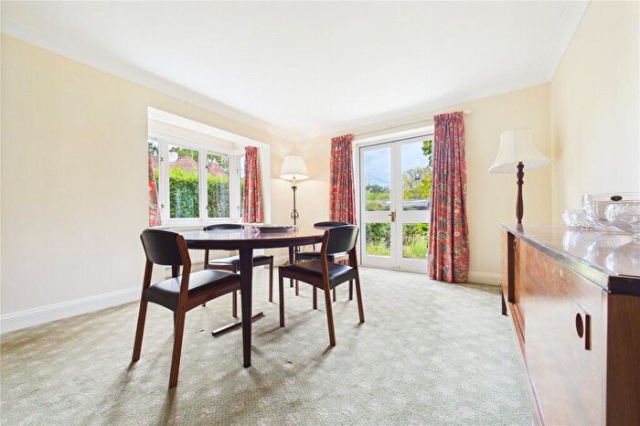 4 Bedroom Detached House For Sale In Victoria Road, Mortimer, Reading, RG7