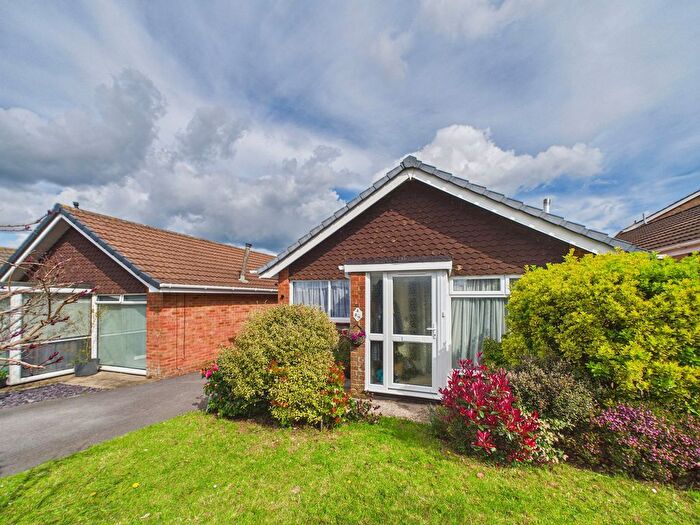 2 Bedroom Bungalow For Sale In Lidford Tor Avenue, Paignton, TQ4