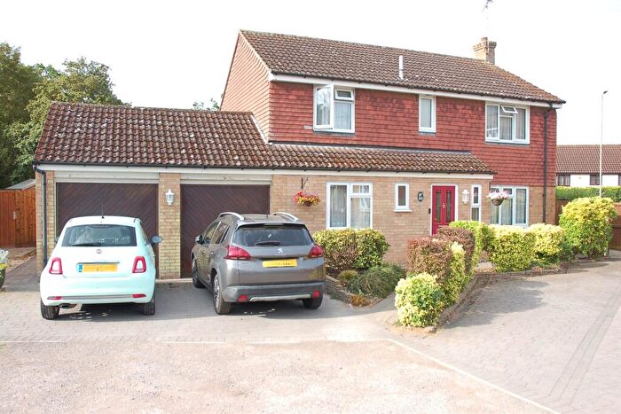 4 Bedroom Detached House For Sale In Trotwood Close, Newlands Spring, CM1