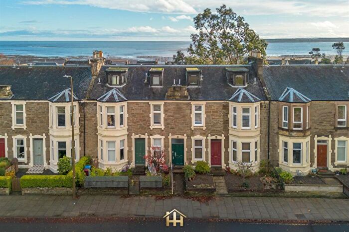 2 Bedroom Flat For Sale In Dalhousie Road, Broughty Ferry, Dundee, DD5