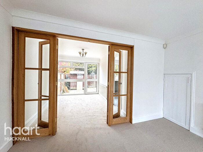 3 Bedroom Terraced House For Sale In Porchester Close, Nottingham, NG15