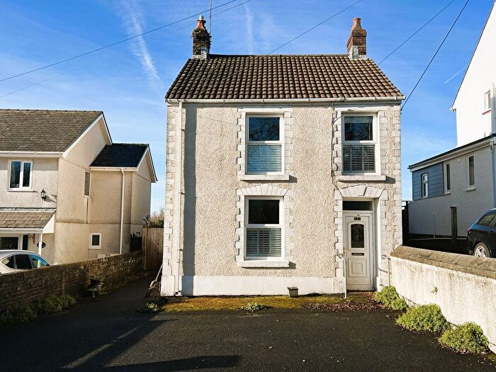 4 Bedroom Detached House For Sale In Gowerton Road, Three Crosses, SA4