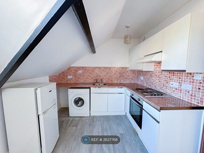 1 Bedroom Flat To Rent In Chepstow Road, Newport, NP19