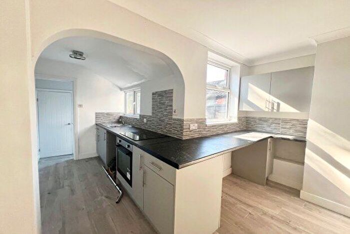 3 Bedroom Terraced House To Rent In Dagmar Grove, Nottingham, NG9