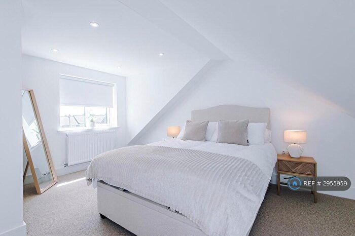 3 Bedroom End Of Terrace House To Rent In Pickmere Road, Wilmslow, SK9