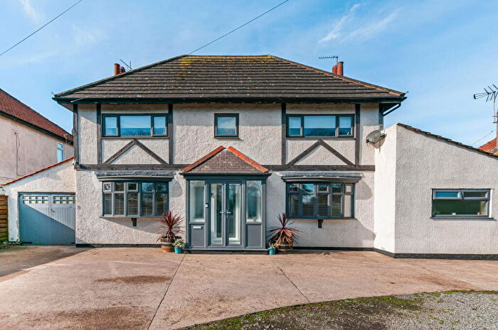 5 Bedroom Detached House For Sale In Rolston Road, Hornsea, HU18