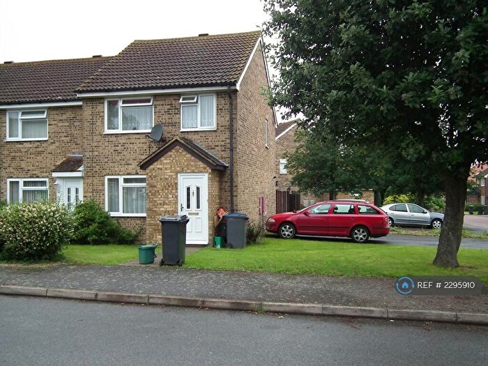 3 Bedroom Semi-Detached House To Rent In Coniston Drive, Aylesham, CT3