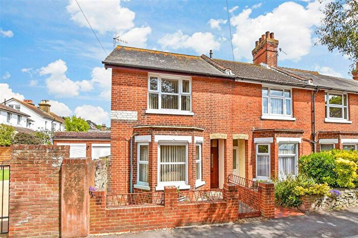 2 Bedroom End Of Terrace House For Sale In Twiss Road, Hythe, Kent, CT21