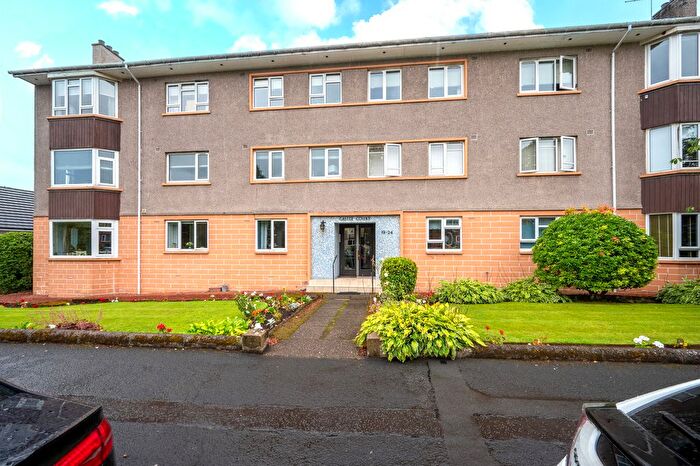 3 Bedroom Flat For Sale In Broomhill Avenue, Newton Mearns, G77