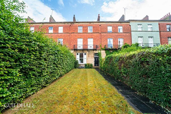2 Bedroom Flat To Rent In West Cliff, City Centre, PR1