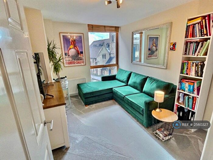 1 Bedroom Flat To Rent In Highgate Road, London, NW5