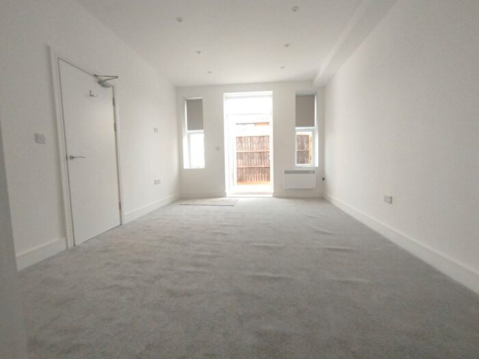 1 Bedroom Maisonette To Rent In Church Walk, City Centre, PE1
