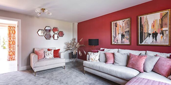 3 Bedroom End Of Terrace House For Sale In Aumonier Way, Alfreton, DE55