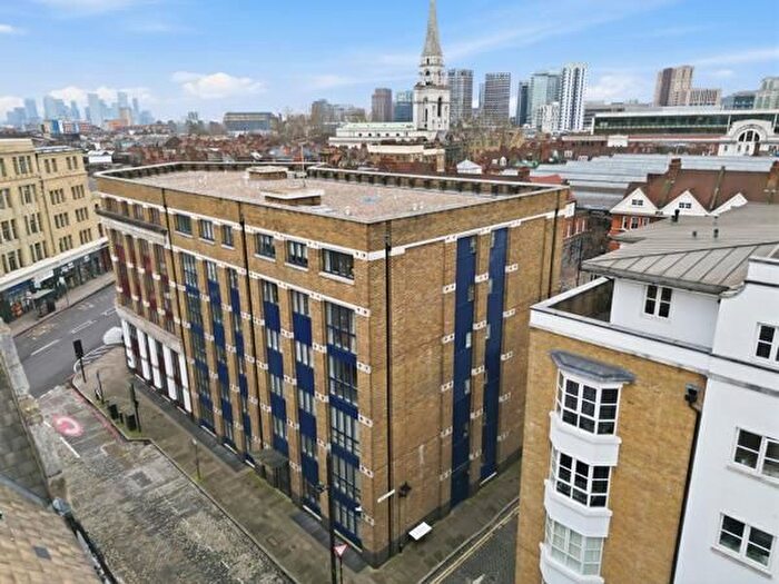 1 Bedroom Flat For Sale In Bishops Court, Folgate Street, E1