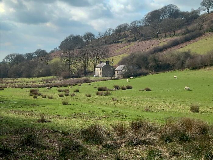 2 Bedroom Detached House For Sale In Llanllawddog, Carmarthen, Carmarthenshire, SA32