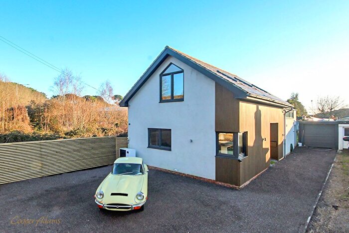 2 Bedroom Detached House For Sale In Mill Lane, Rustington, BN16