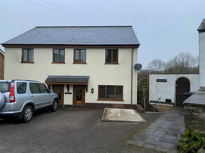 2 Bedroom Property To Rent In Hillside Road, Drybrook, GL17
