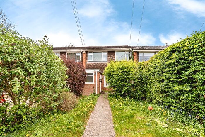 3 Bedroom Terraced House For Sale In The Pound, Burnham, Slough, SL1