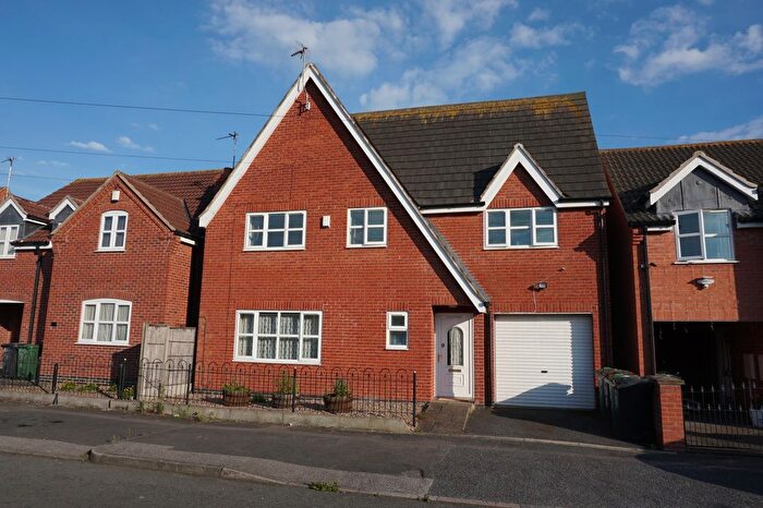 4 Bedroom Property To Rent In Pevensey Road, Loughborough, LE11