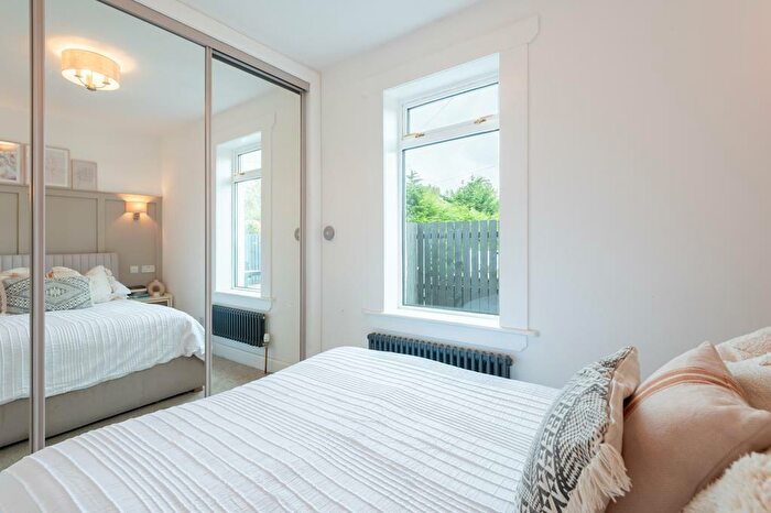 2 Bedroom Flat For Sale In Den Walk, Buckhaven, KY8