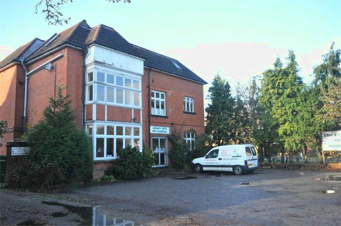 1 Bedroom Flat To Rent In Hersham Road, Walton-On-Thames, Surrey, KT12