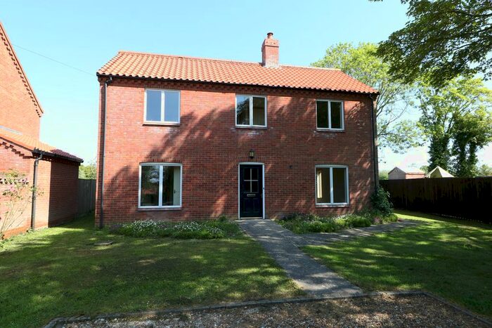 3 Bedroom Detached House To Rent In Crown Green, Burston, Diss, IP22