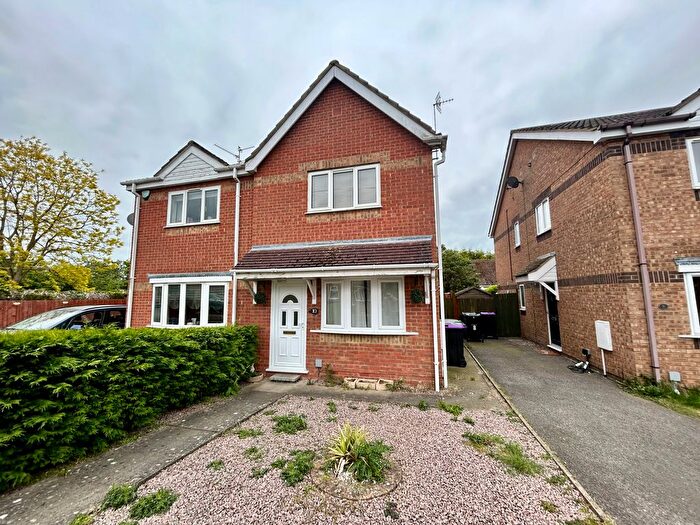 3 Bedroom Semi-Detached House To Rent In Aveland Close, Bourne, PE10
