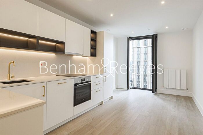 1 Bedroom Flat To Rent In Affinity View, London, E16
