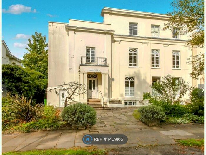 2 Bedroom Flat To Rent In Wellington Square, Cheltenham, GL50