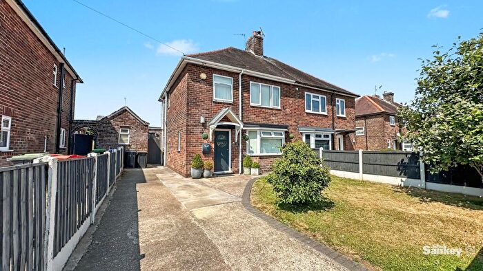 3 Bedroom Semi-Detached House For Sale In Elder Street, Kirkby-In-Ashfield, NG17
