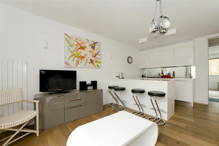 2 Bedroom Flat To Rent In Picton Place, Marylebone, W1U