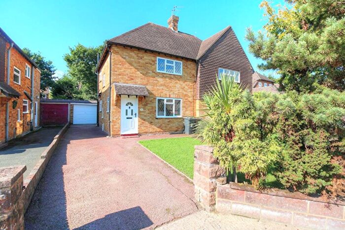 2 Bedroom Semi-Detached House To Rent In Harebeating Drive, Hailsham, BN27