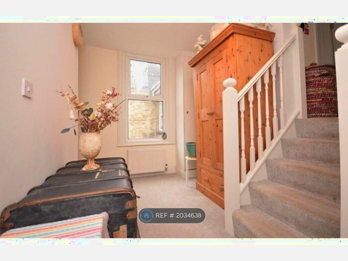 3 Bedroom Maisonette To Rent In Norfolk Road, Margate, CT9