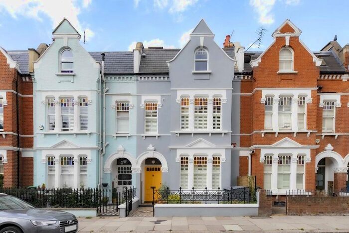 5 Bedroom Property To Rent In Addison Gardens, London, W14
