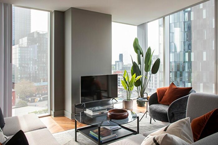 3 Bedroom Apartment To Rent In The Residences Manchester, Deansgate Square, Greater Manchester, M15