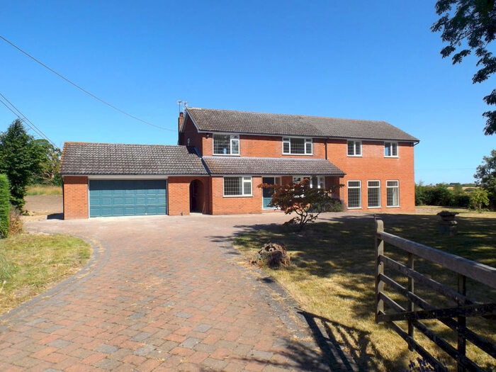 5 Bedroom House To Rent In Village Street, Owthorpe, NG12
