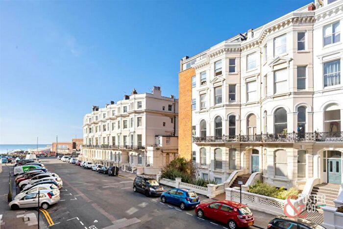 1 Bedroom Flat For Sale In St. Aubyns, Hove, BN3