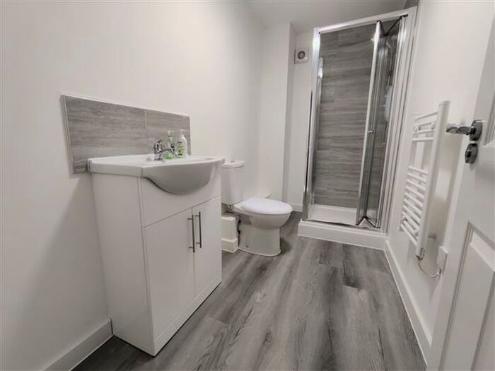 1 Bedroom Apartment To Rent In Moor Street, Brierley Hill, DY5