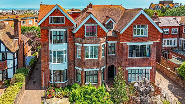 3 Bedroom Flat For Sale In Bolsover Road, Eastbourne, BN20