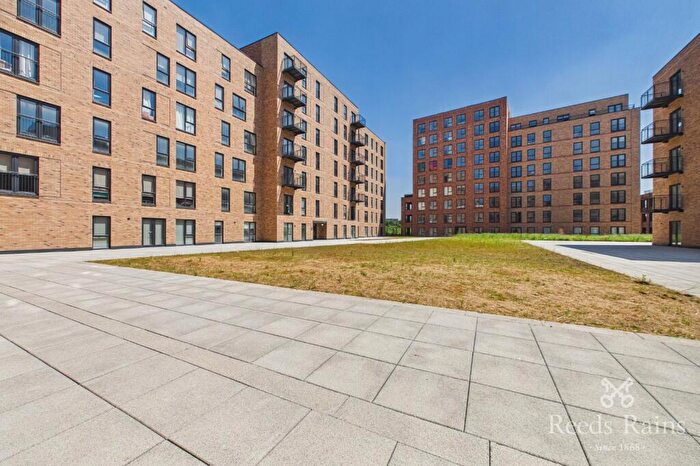 2 Bedroom Apartment For Sale In Ordsall Lane, Salford, M5