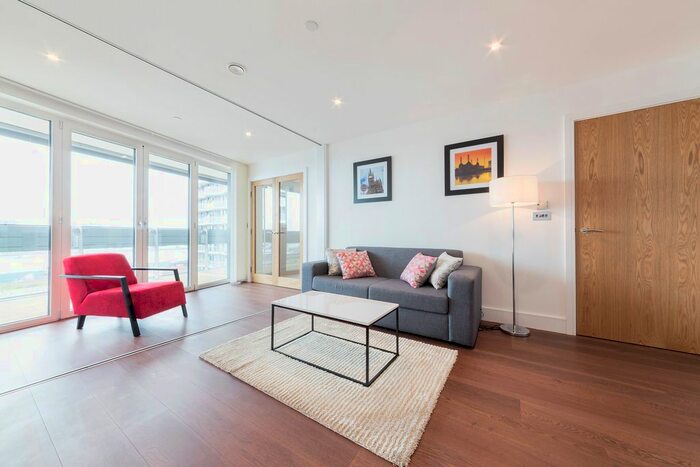 1 Bedroom Flat To Rent In Gateway Tower, Western Gateway, Royal Victoria, London, E16