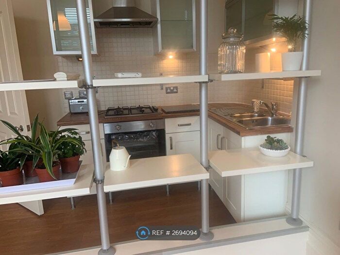 2 Bedroom Flat To Rent In Cliftonville, Margate, CT9